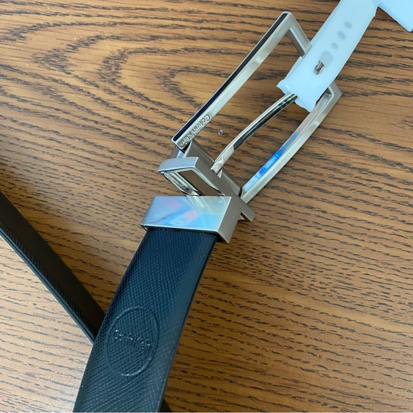 New Calvin Klain Men's Reversible Black Brown Genuine Leather Belt Size 38 - Picture 4 of 10